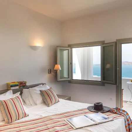 Goulielmos Akrotiri (Santorini)