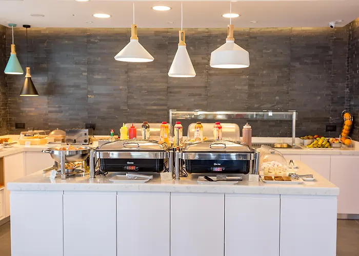 Hotell Goulielmos & 4*