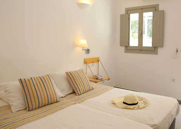 Goulielmos & Hotell 4*